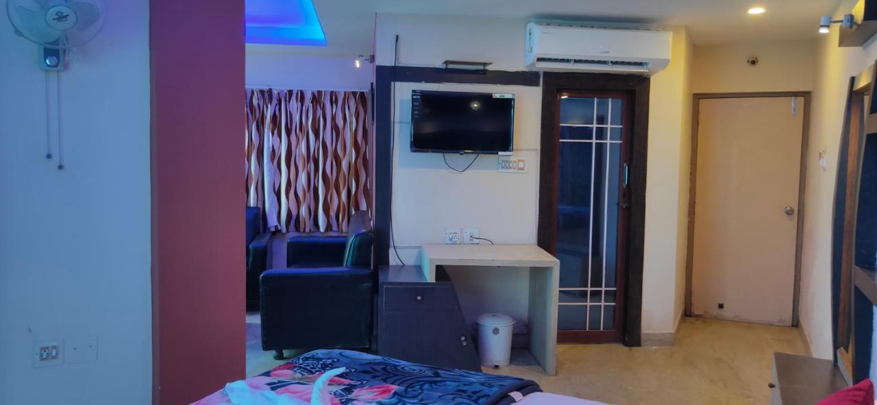 Golden Dust Hotel Puri Exterior foto